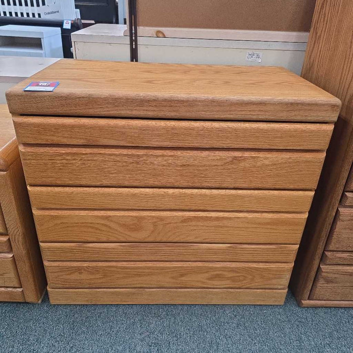 NIGHTSTAND KL