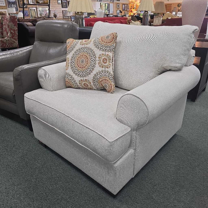 ACCENT CHAIR BTK