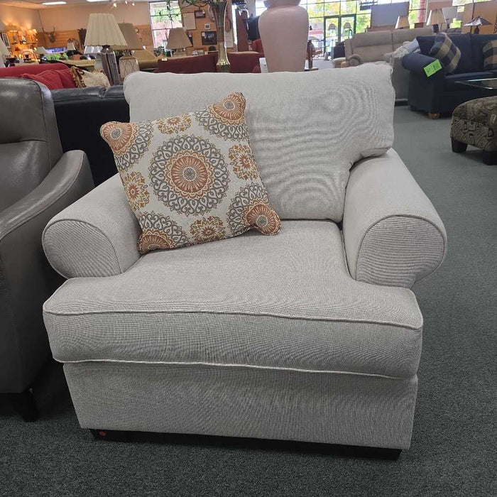 ACCENT CHAIR BTK
