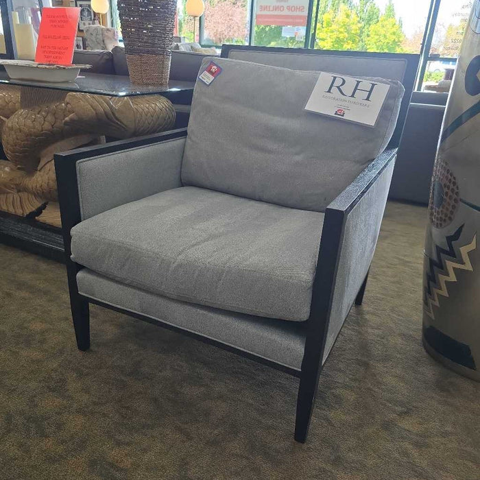 RH ACCENT CHAIR BST
