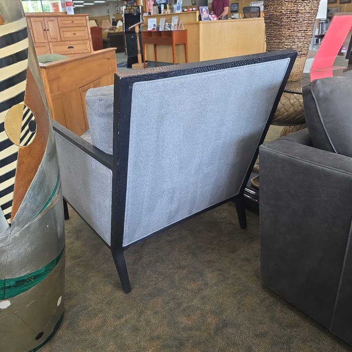 RH ACCENT CHAIR BST