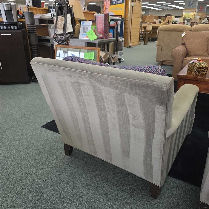 ACCENT CHAIR SK