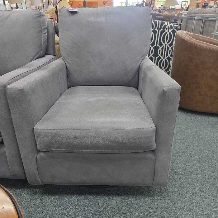 BASSETT TRENT SWIVEL CHAIR ATH