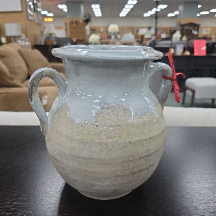 VASE BT
