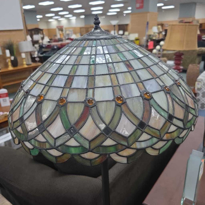 GOLD FLOOR LAMP