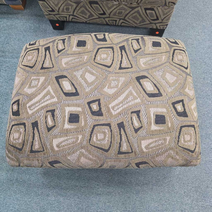 CHAIR WITH OTTOMAN