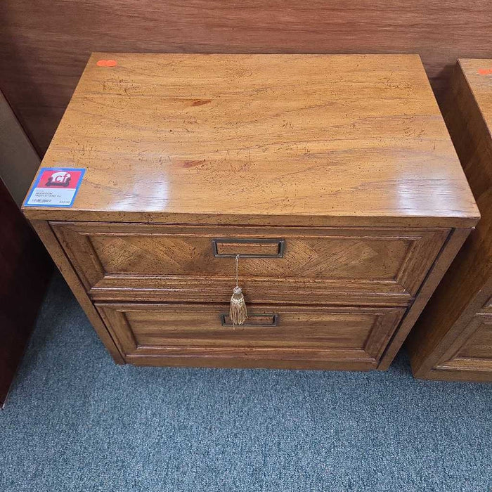NIGHTSTAND KL