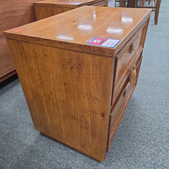 NIGHTSTAND KL