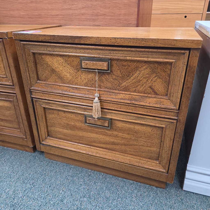 NIGHTSTAND KL