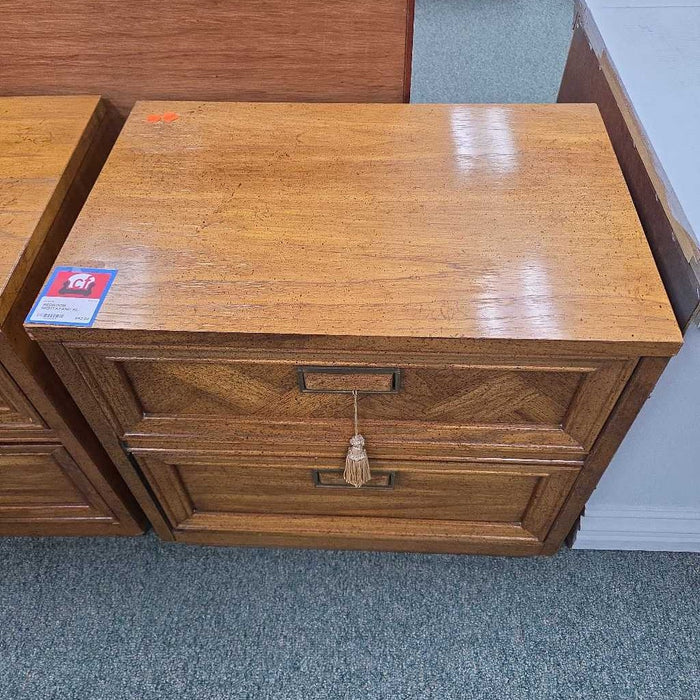 NIGHTSTAND KL