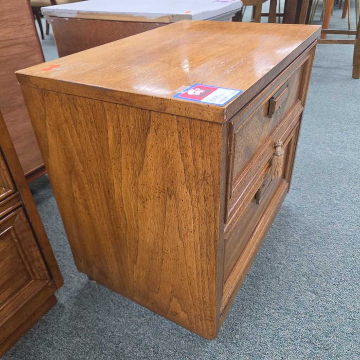 NIGHTSTAND KL