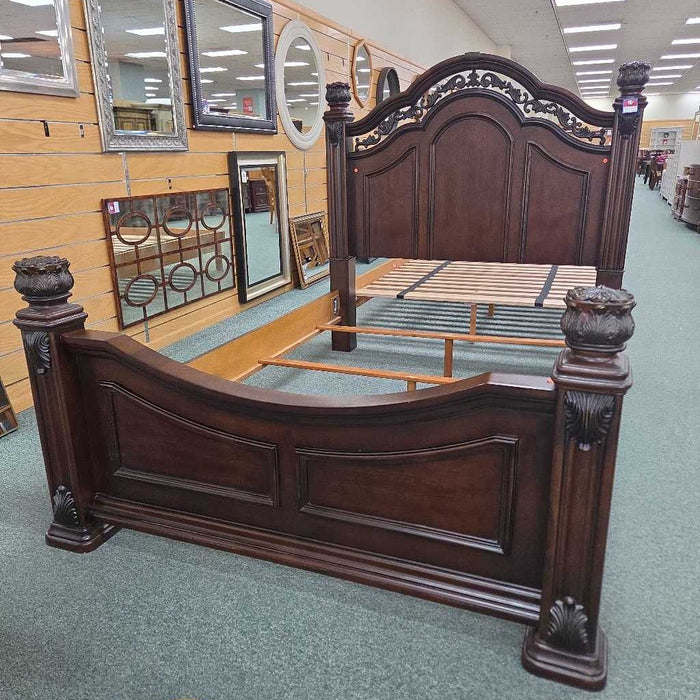 QUEEN BED BTK