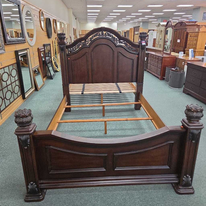 QUEEN BED BTK