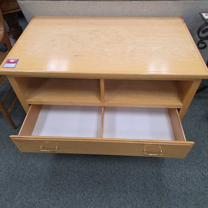 TV STAND BTK