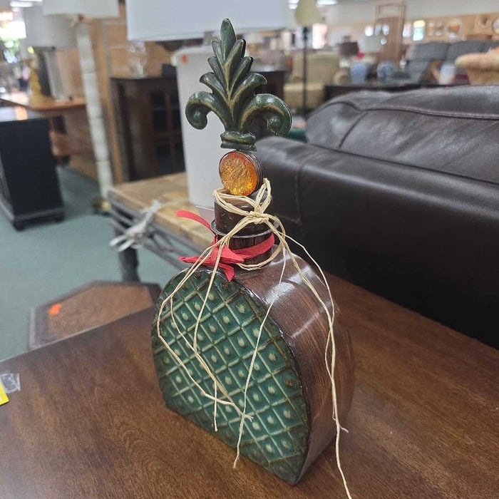 PINEAPPLE WITH LID S