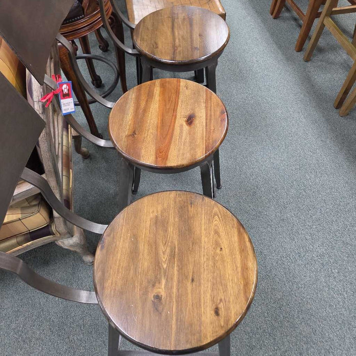 SET OF 3 STOOLS BKS