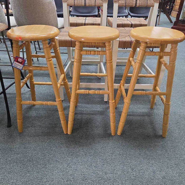 SET OF 3 BACKLESS STOOLS MI