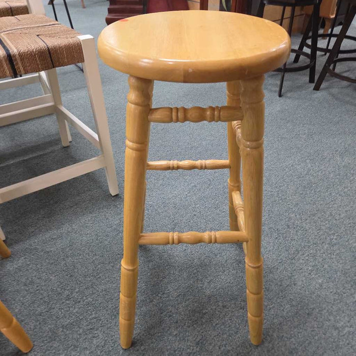 SET OF 3 BACKLESS STOOLS MI