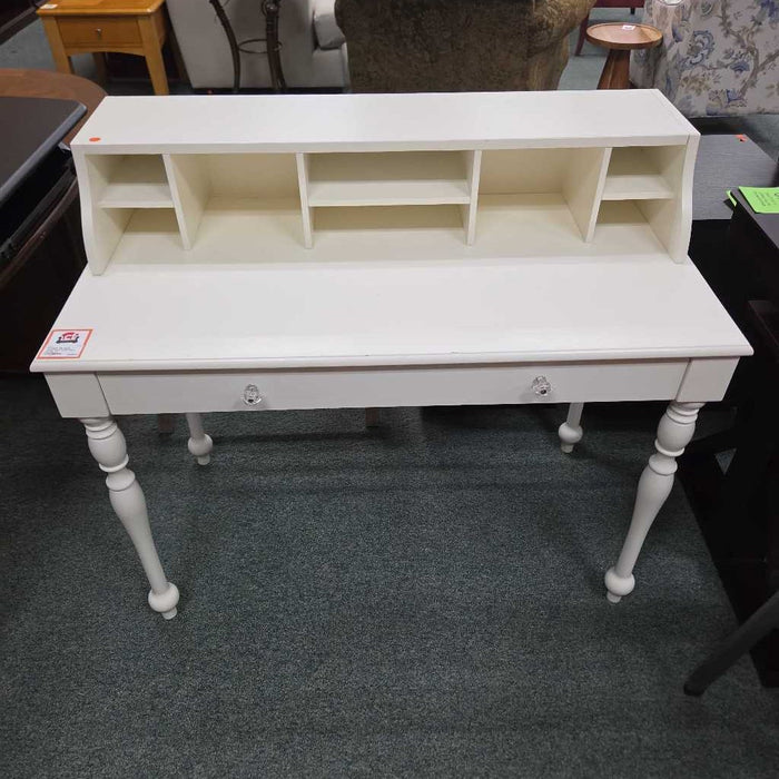 PB KIDS WHITNEY WRITING DESK MI