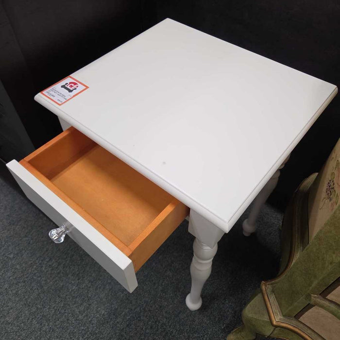 PB KIDS WHITNEY NIGHTSTAND AT