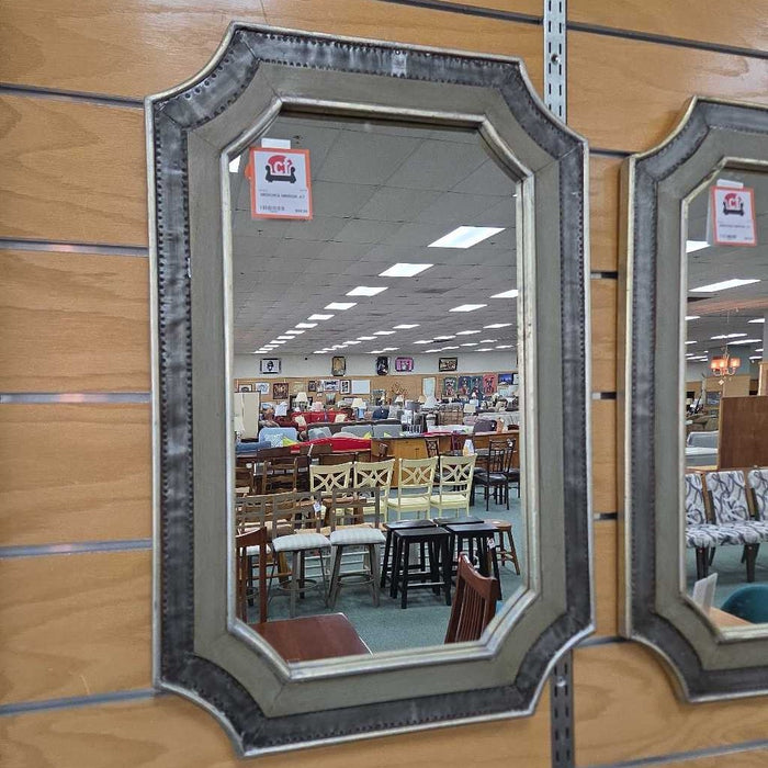 MIRROR AT