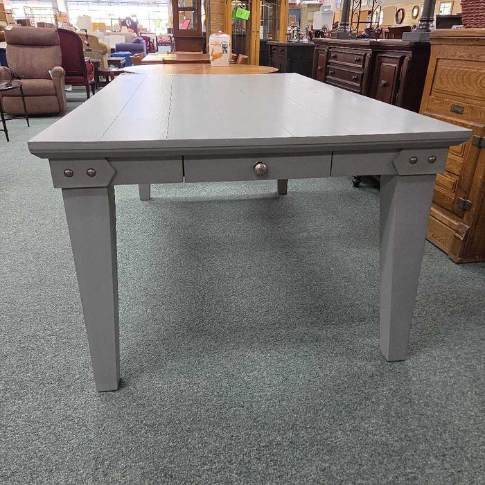 TABLE BAH