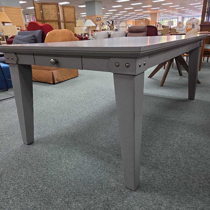 TABLE BAH