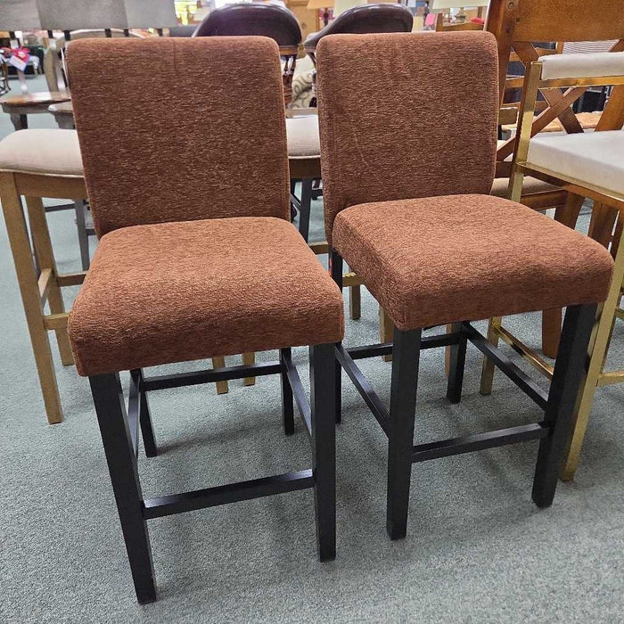SET OF 2 STOOLS BHC