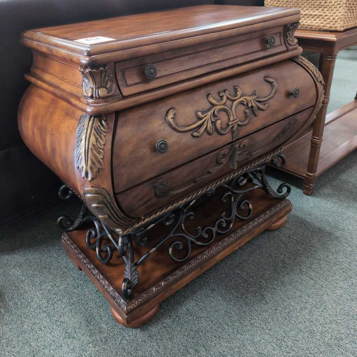 NIGHTSTAND KL
