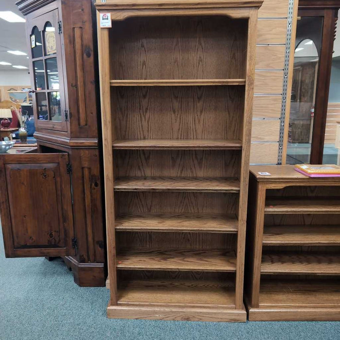 BOOKSHELF BTK
