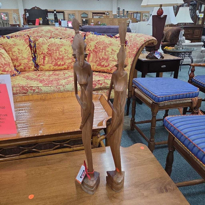 SET OF 2 STATUES AT