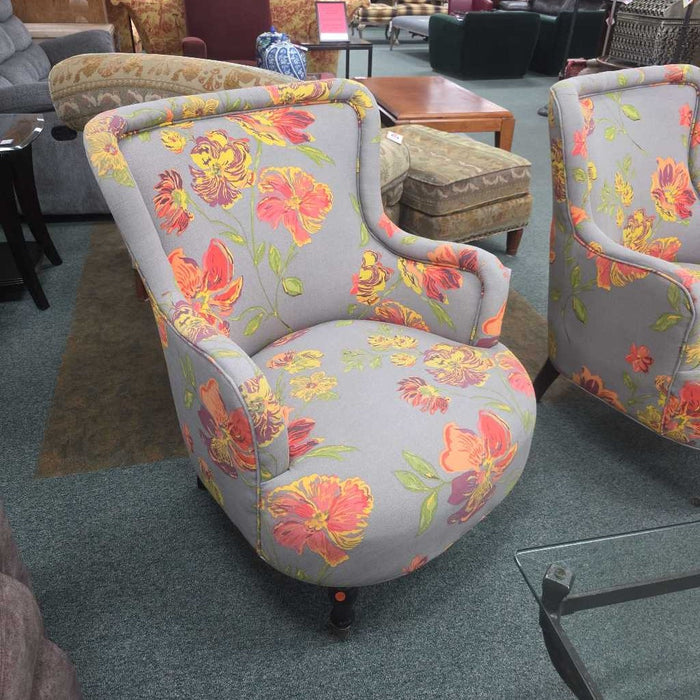 ACCENT CHAIR MI