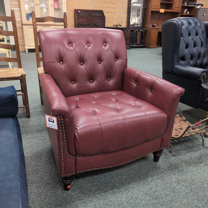 RED ACCENT CHAIR TM