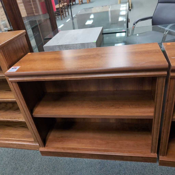 BOOKSHELF KL