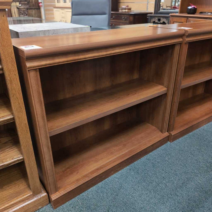 BOOKSHELF KL