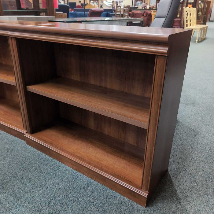 BOOKSHELF KL