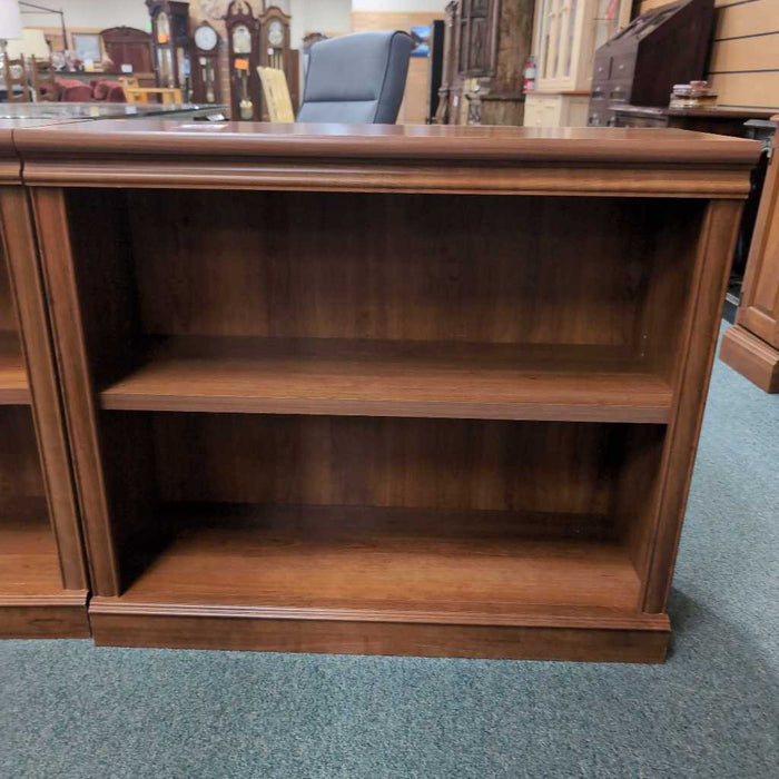 BOOKSHELF KL