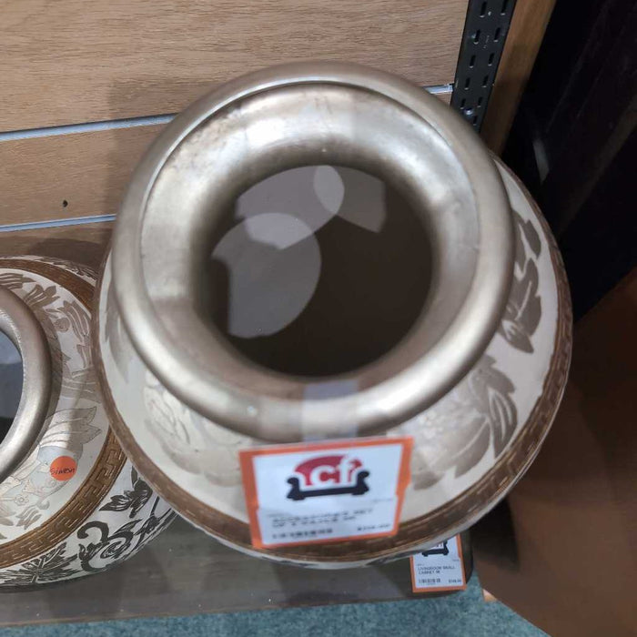 SET OF 2 VASES SK