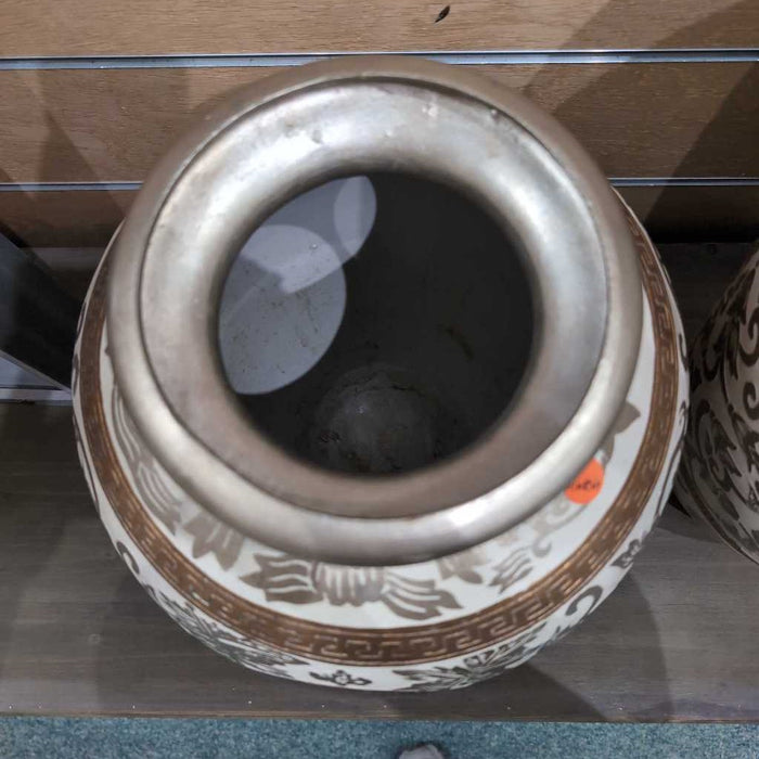 SET OF 2 VASES SK