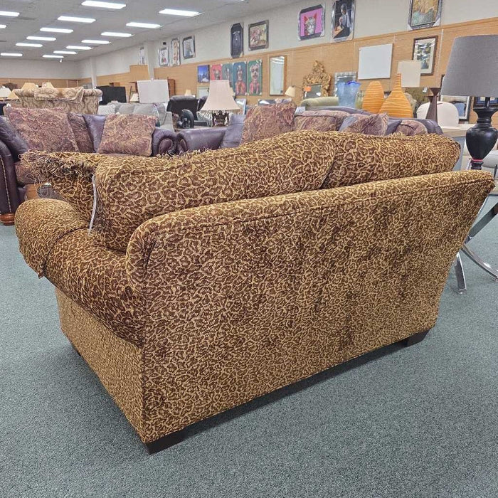 THOMASVILLE LOVESEAT BKS