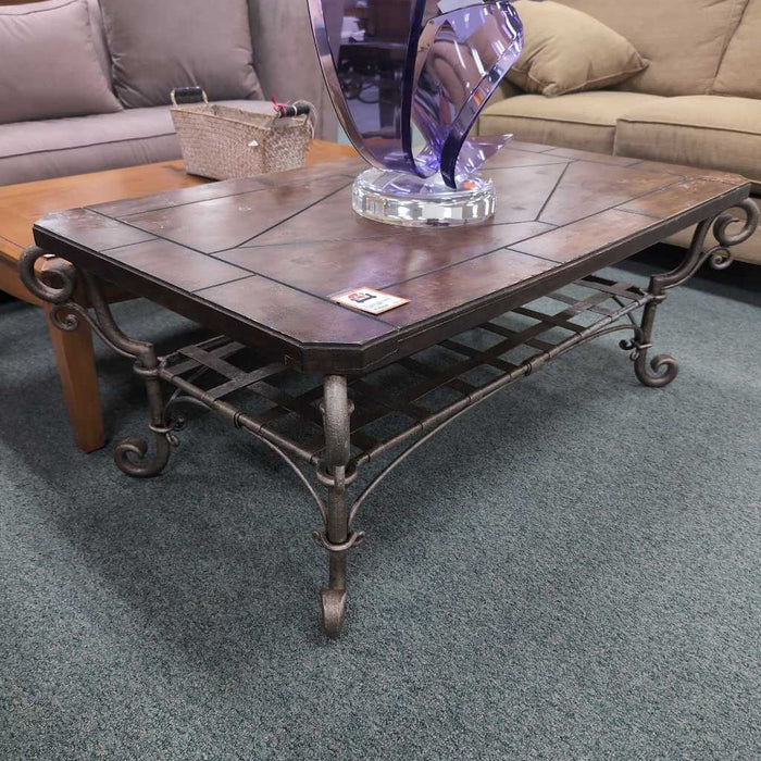 COFFEE TABLE BBM