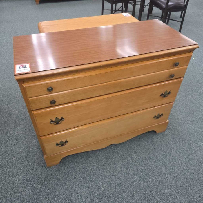 CHEST OF DRAWERS BBM
