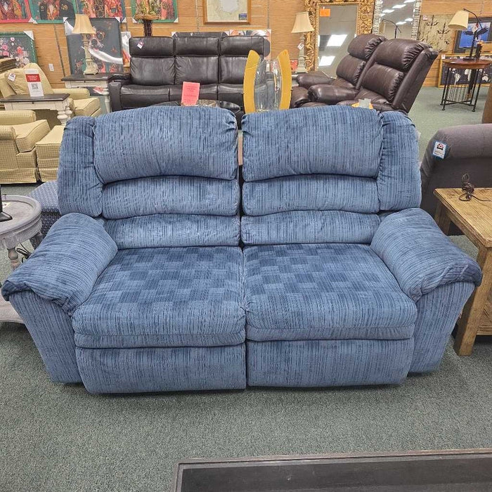 LOVESEAT ROCKER RECLINER BTK