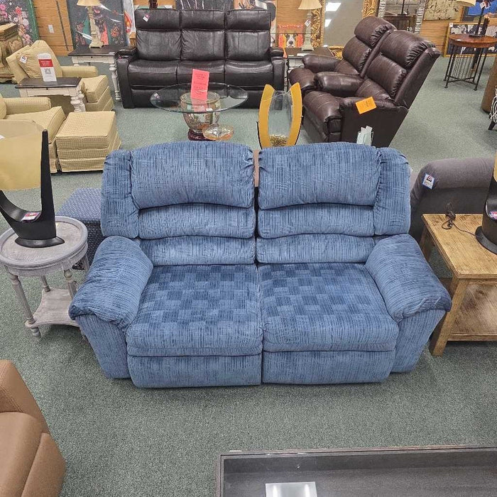 LOVESEAT ROCKER RECLINER BTK