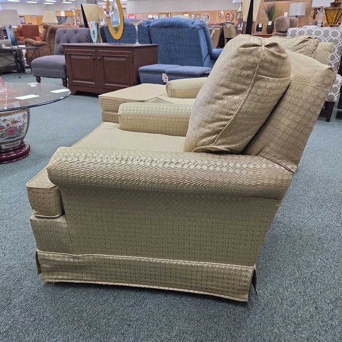 ACCENT CHAIR BHC