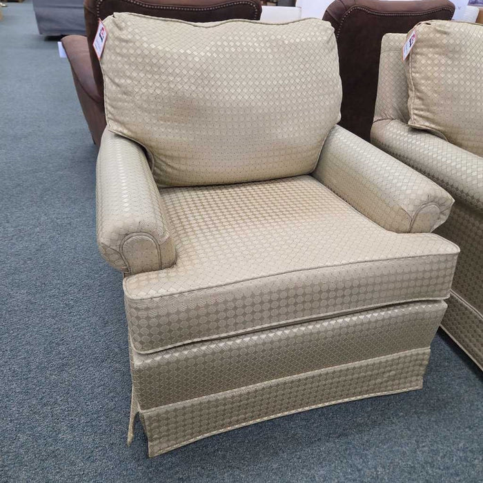 CHAIR WITH OTTOMAN BAH