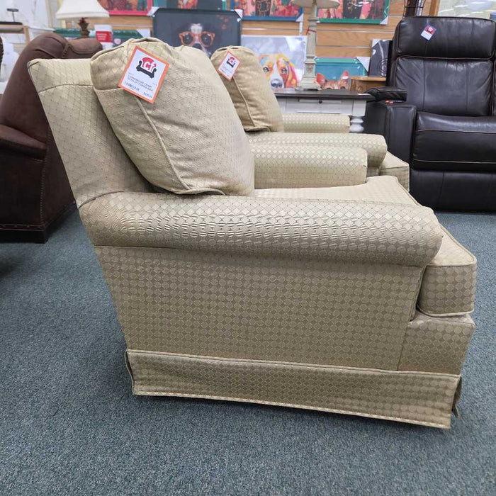 CHAIR WITH OTTOMAN BAH