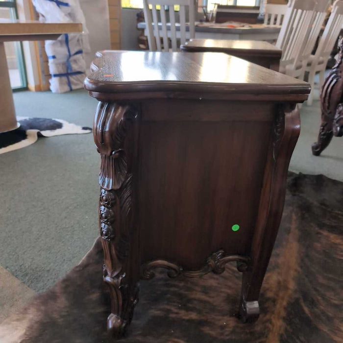 NIGHTSTAND MI