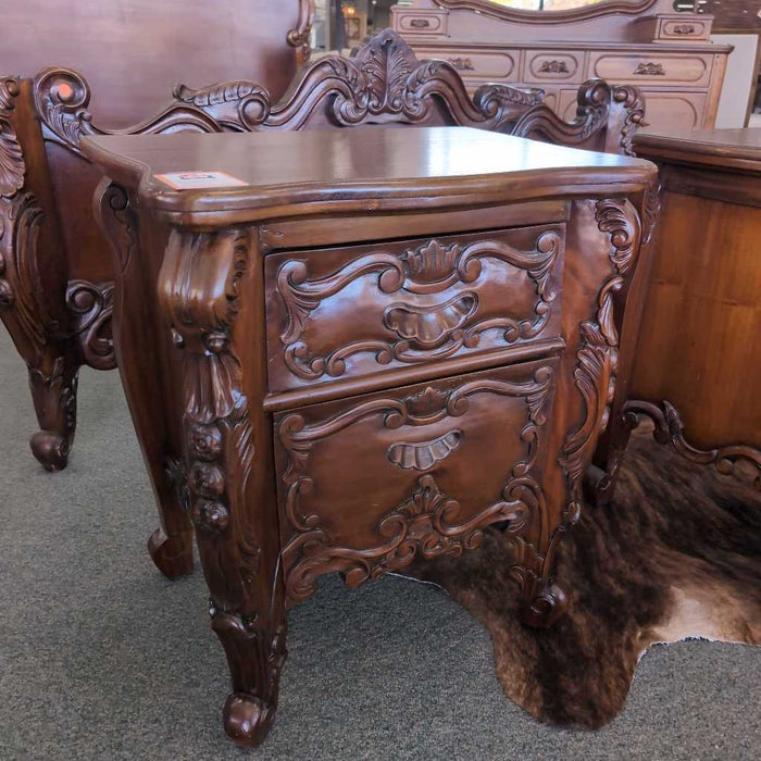 NIGHTSTAND MI