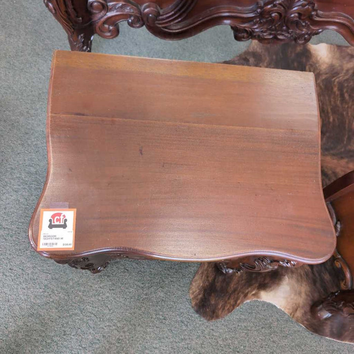 NIGHTSTAND MI